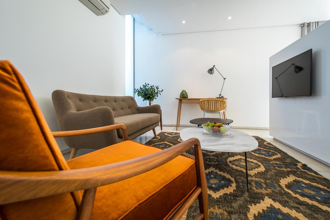 Отель Livega House Виндхук Экстерьер фото